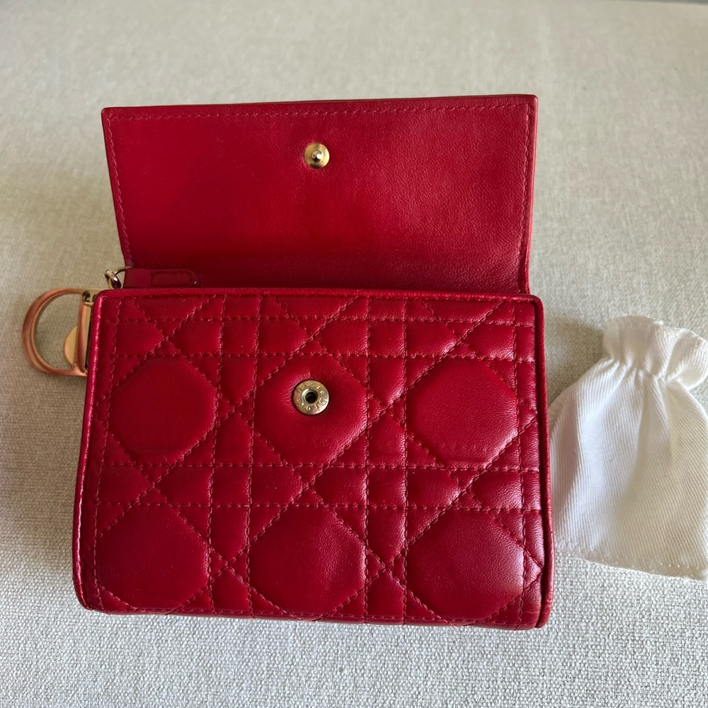 Dior Red Quilted Wallet - Picture 3 of 9